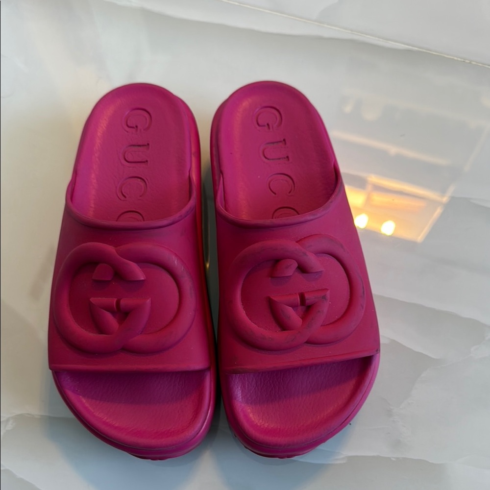 Gucci Fuchsia Slide Sandals